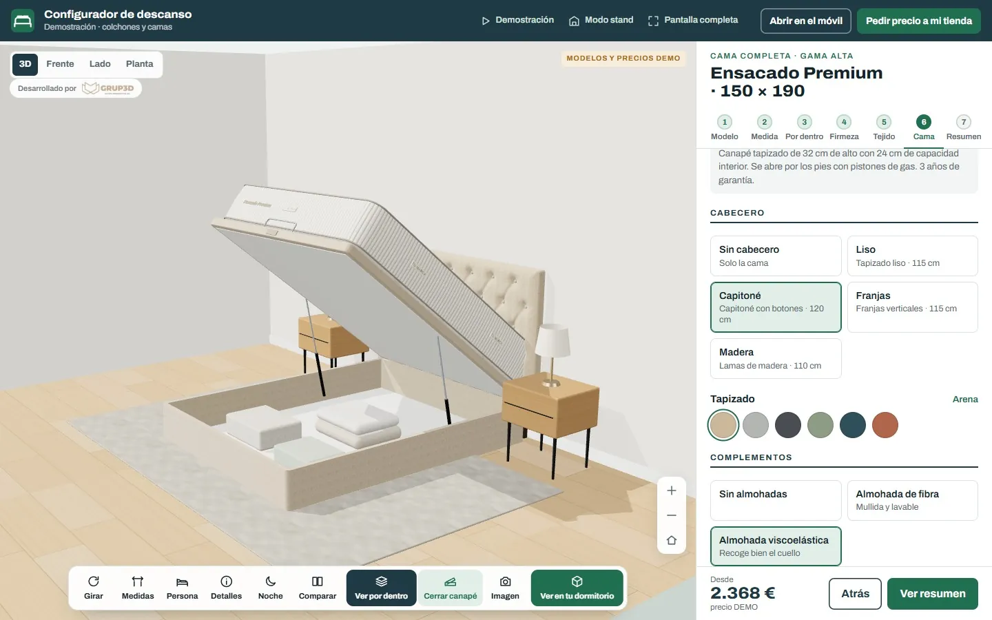Cama completa en 3D con canapé abatible abierto, cabecero capitoné, colchón y almohadas en un dormitorio