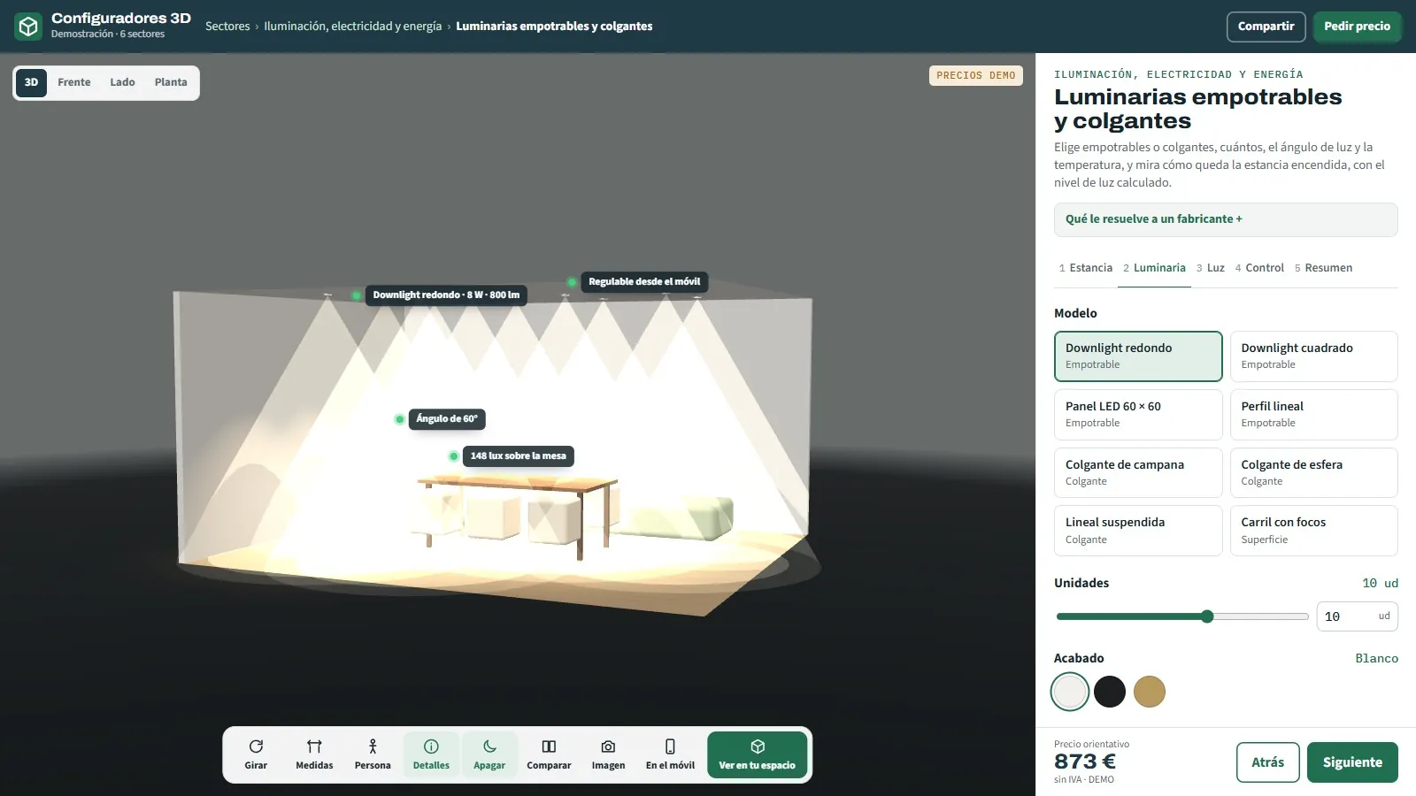 Configurador 3D de luminarias del sector iluminación y energía: salón comedor encendido con diez downlights, etiquetas de ángulo de 60° y 148 lux sobre la mesa, y precio orientativo