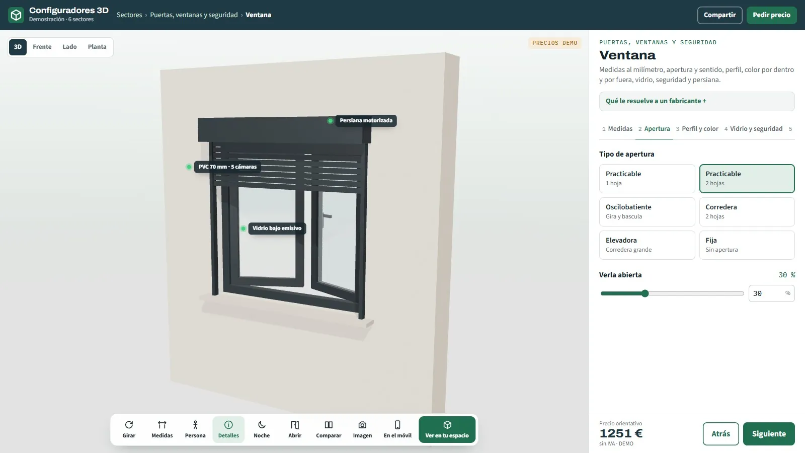 Configurador 3D de ventanas de la demo del sector puertas, ventanas y seguridad: ventana con persiana en 3D, etiquetas sobre el perfil y el vidrio, tipos de apertura y precio orientativo